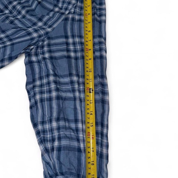 Checkered Top - Picture 5 of 6